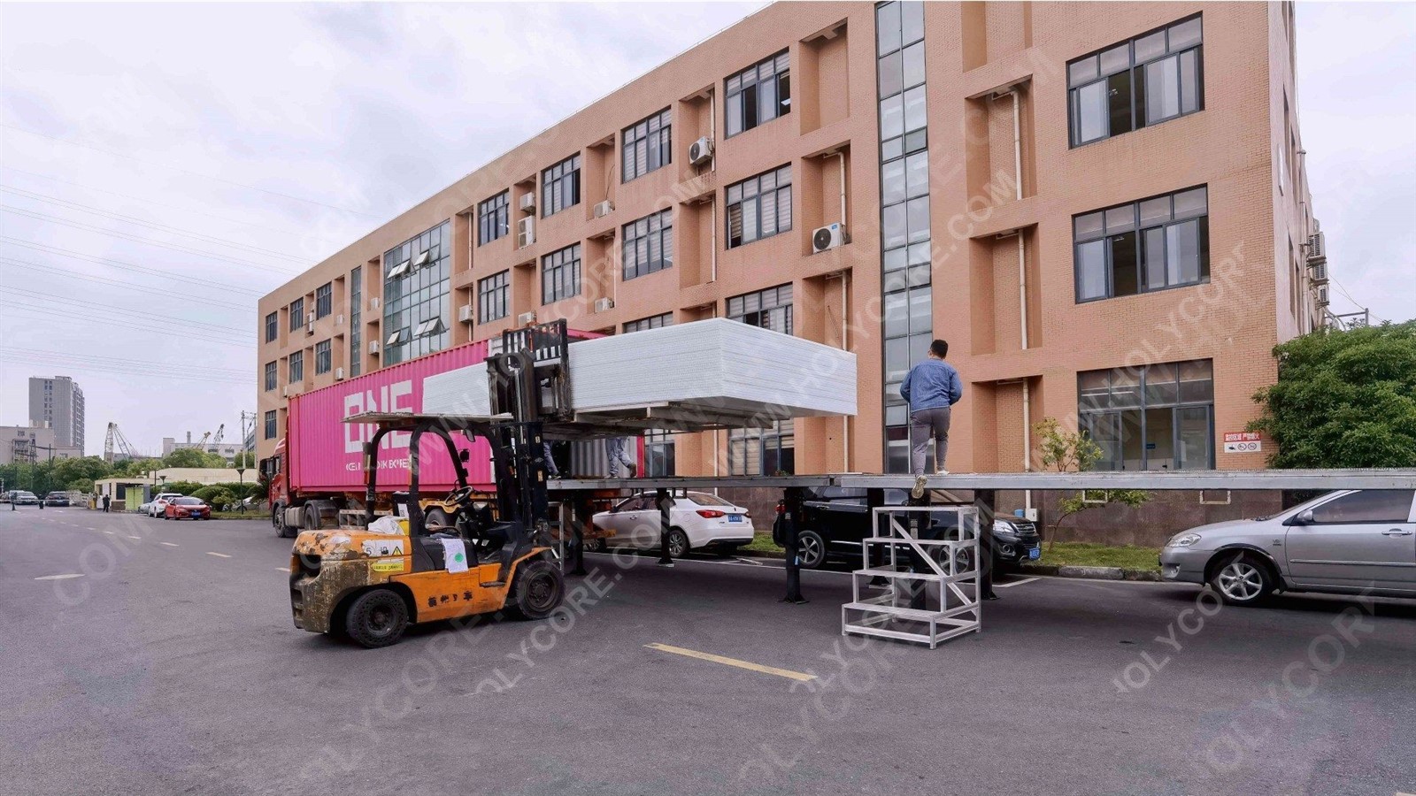 portable storage  container packing